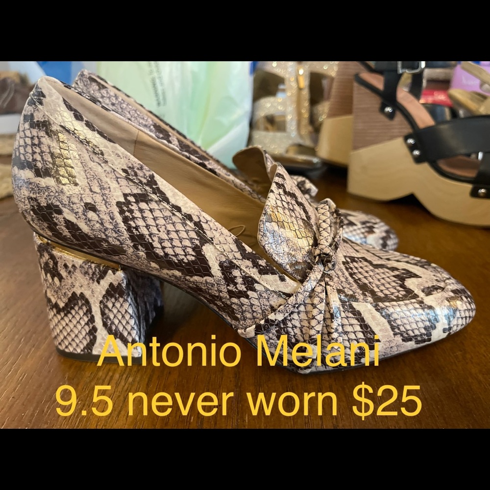 Antonio Melani Oxford slip on. Never been worn.